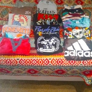 Lot of 15 tshirts